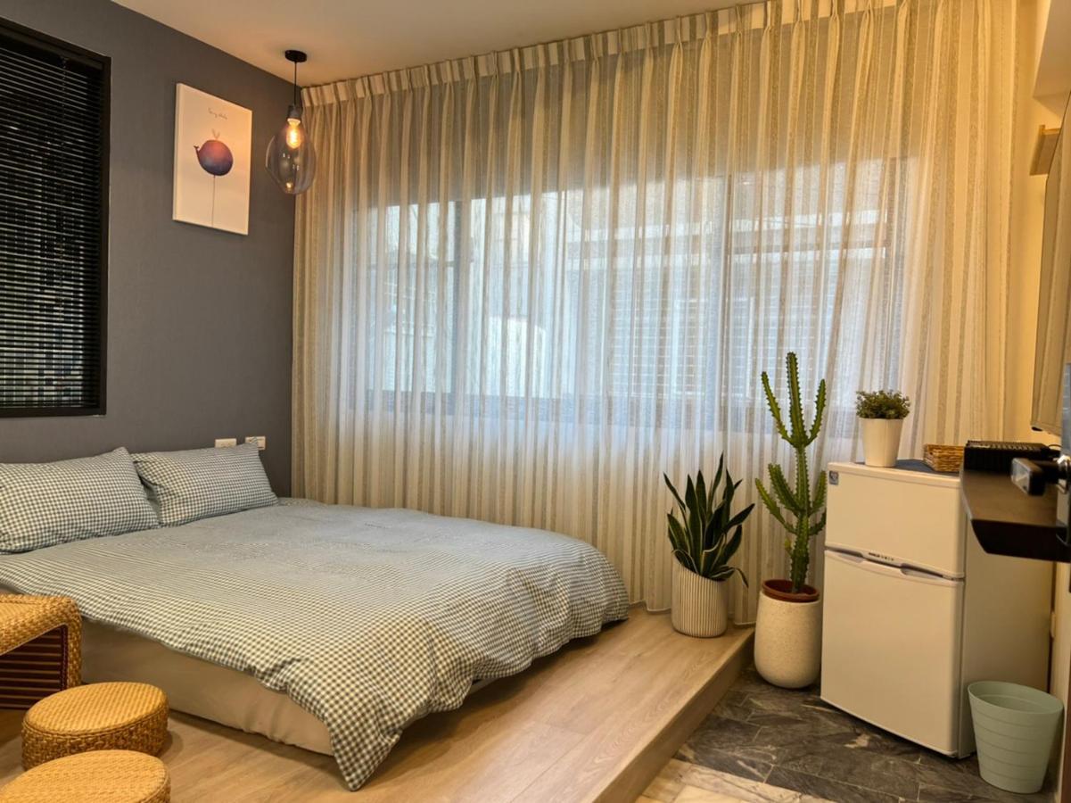 定春行旅 Haru Guesthouse 台南 エクステリア 写真